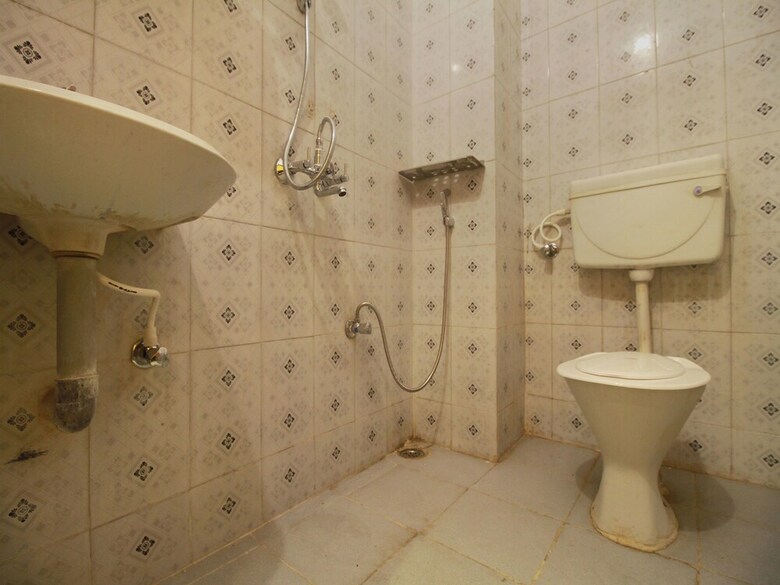 Hotel Oyo 11333 Ms Grand Inn