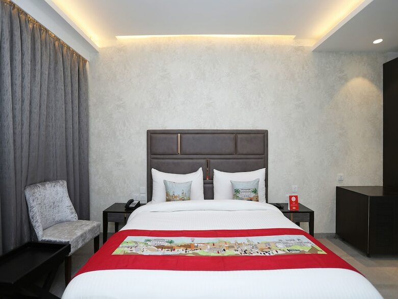 Oyo 11071 Hotel Tisya