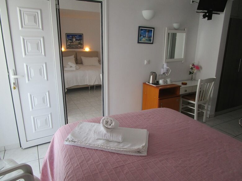 Hotel Milos
