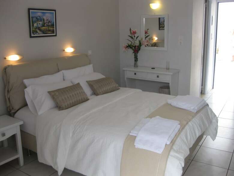 Hotel Milos