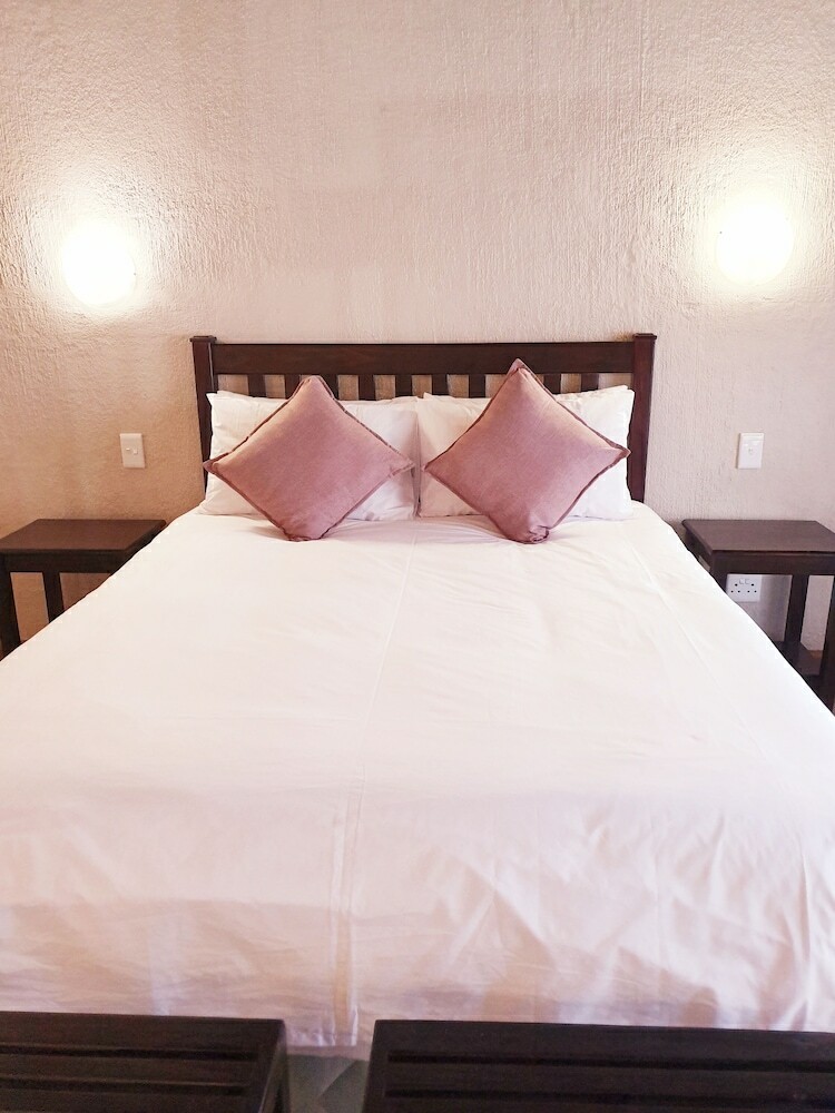 Bed & Breakfast Shingalana Guest House