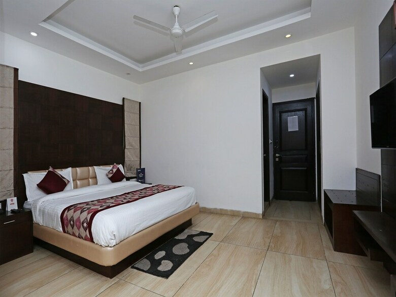Oyo 1492 Hotel Broadway Inn