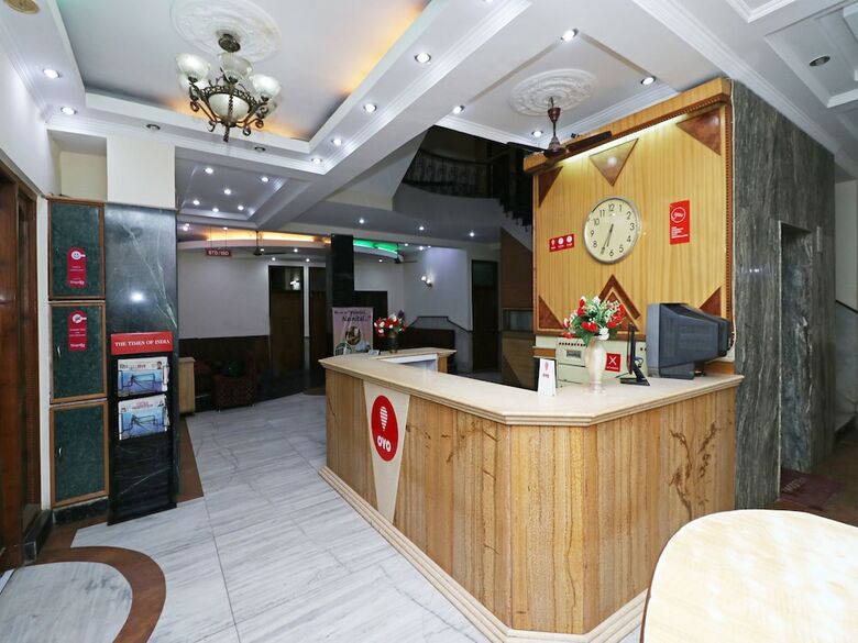 Oyo 12419 Hotel Silver Shine