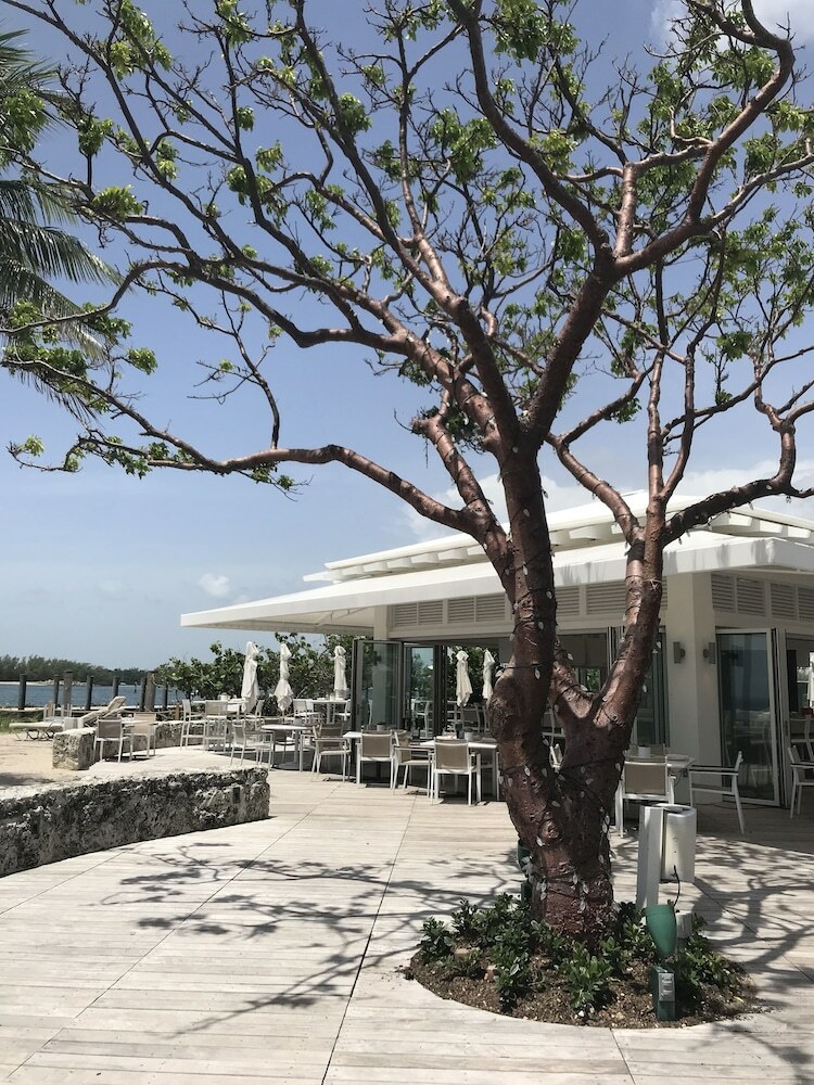 Aparthotel Fisher Island By Sunnyside Resorts