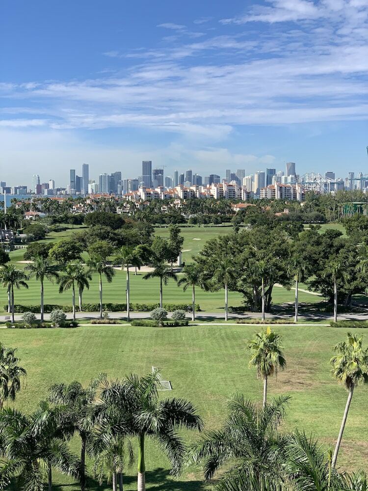 Aparthotel Fisher Island By Sunnyside Resorts