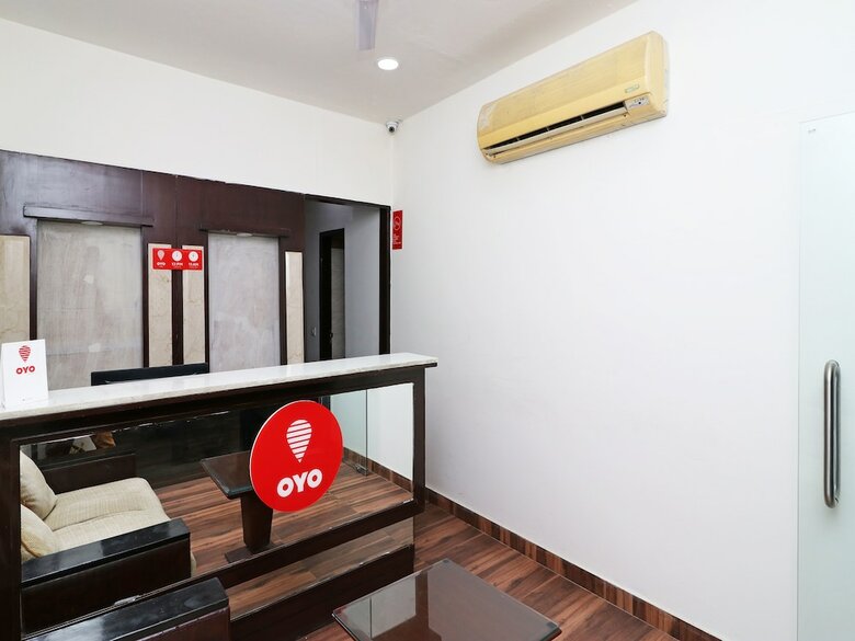 Oyo 12789 Hotel Aaron Castle