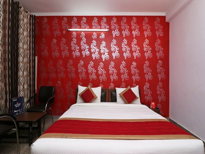 Hotel Oyo 13107 Westend Residency