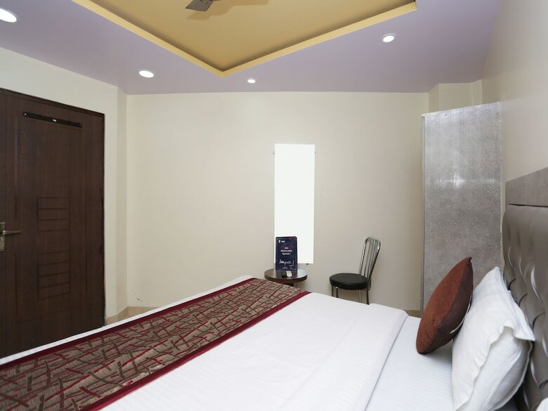 Oyo 13455 Rama Krishna Hotel