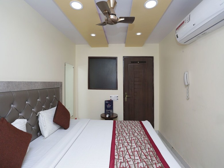 Oyo 13455 Rama Krishna Hotel