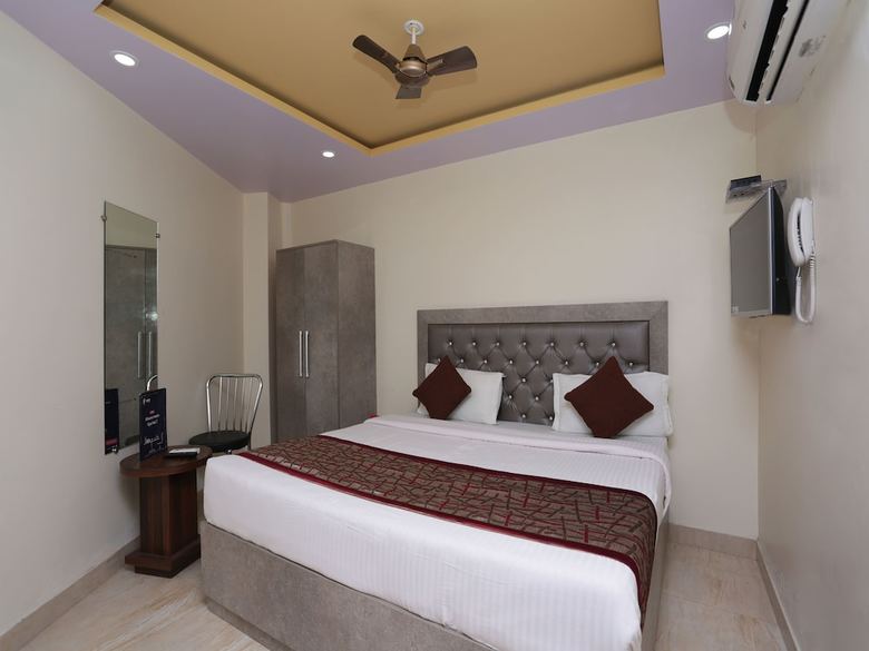 Oyo 13455 Rama Krishna Hotel