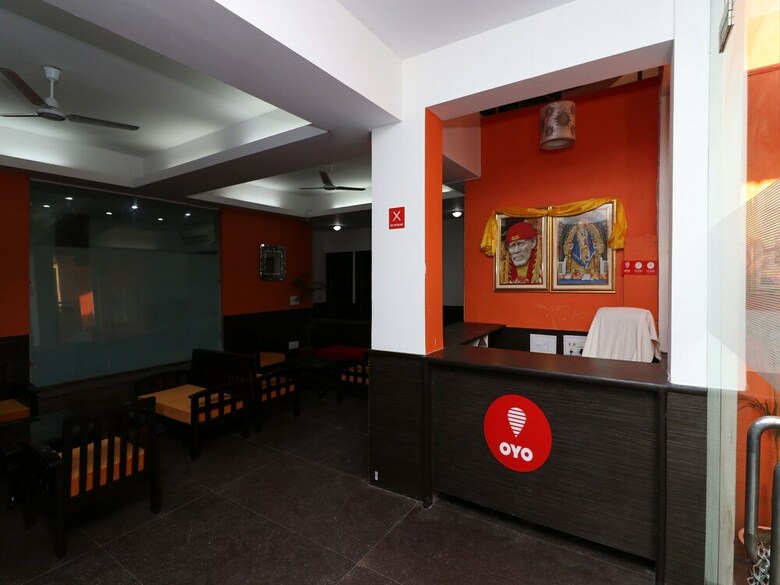 Hotel Oyo 11871 Mascot Sizzle