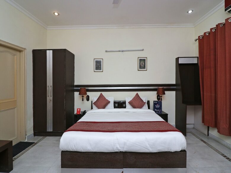 Oyo 12968 Hotel The Domus
