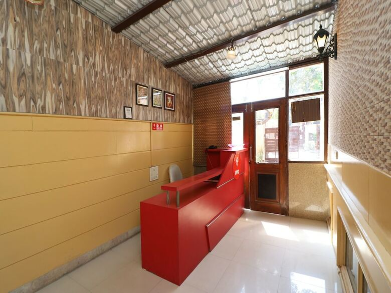 Oyo 12968 Hotel The Domus