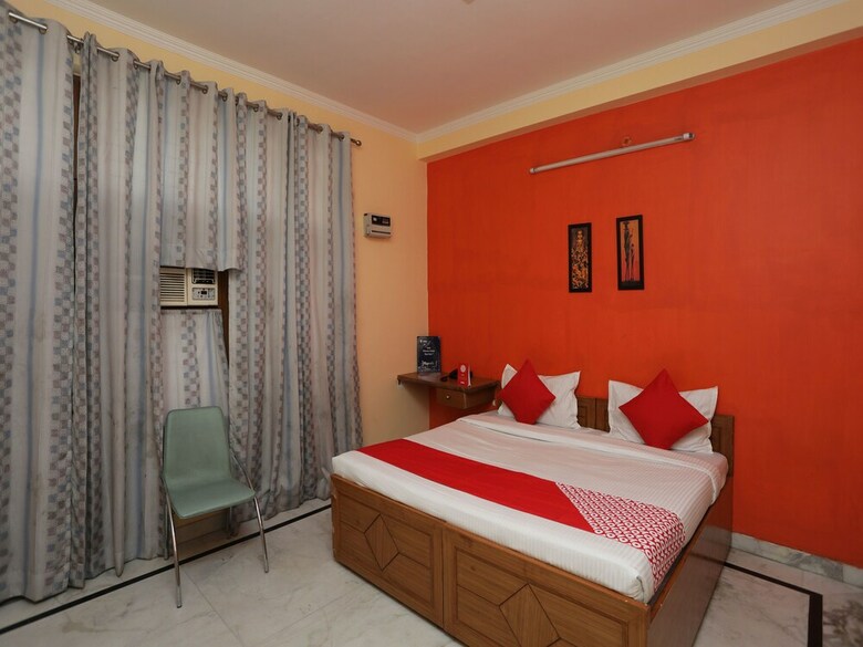 Hotel Oyo 12194 Jm Residency