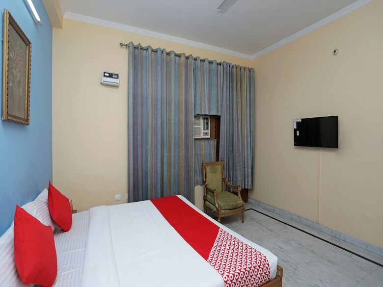 Hotel Oyo 12194 Jm Residency