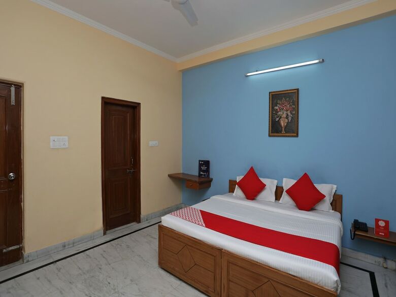 Hotel Oyo 12194 Jm Residency