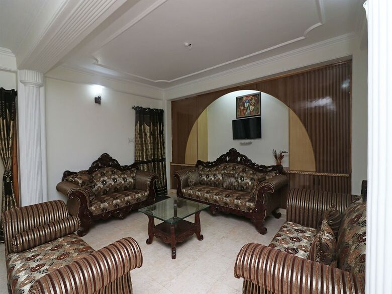 Hotel Oyo 13205 Home 3bhk Valley View Shimla