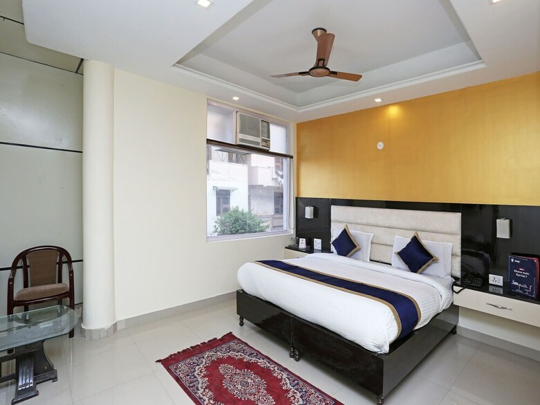 Hotel Oyo 12833 Century Grand