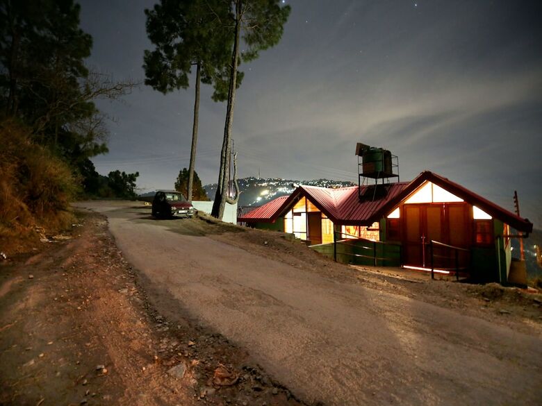 Hotel Oyo 12223 Home Exotic Hill View Kasauli