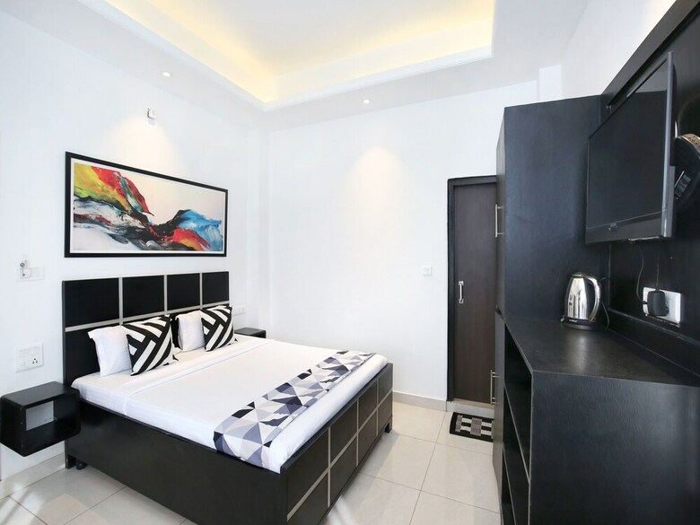 Hotel Oyo 13307 Home Luxury Stay Shoghi