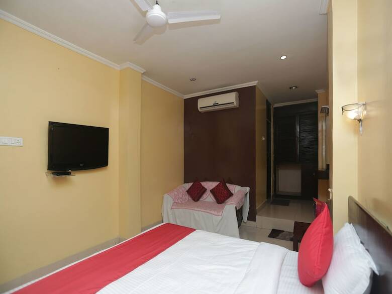 Oyo 12887 Hotel A-1