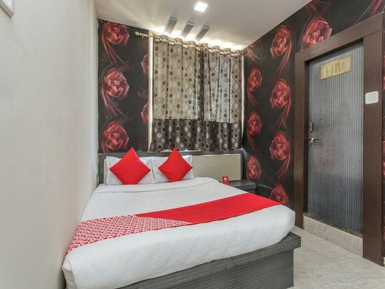 Oyo 3689 Sky Hotel