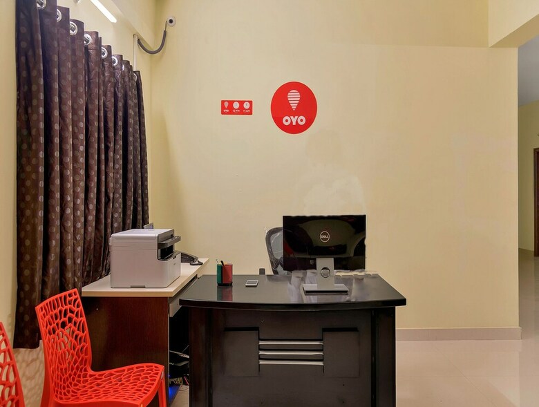 Hotel Oyo 11317 Amar Estates