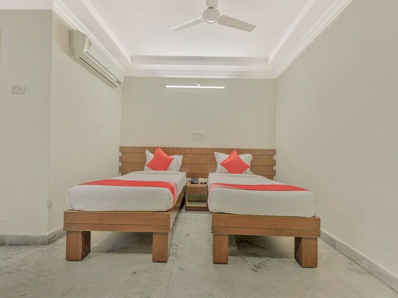 Hotel Krishna's Residency