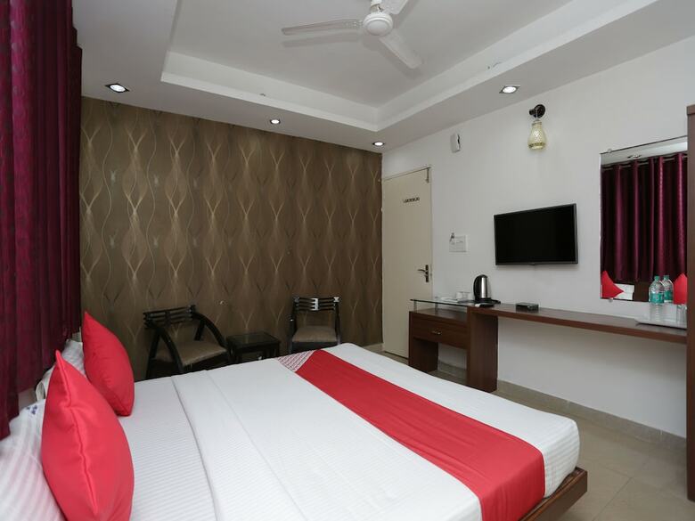 Oyo 3260 Hotel Abhinav Palace