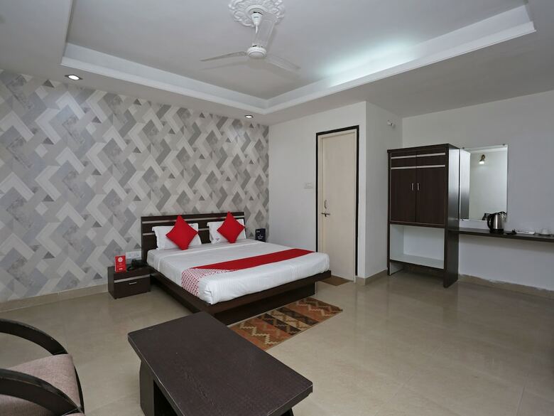 Oyo 3260 Hotel Abhinav Palace
