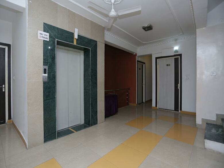 Oyo 3260 Hotel Abhinav Palace