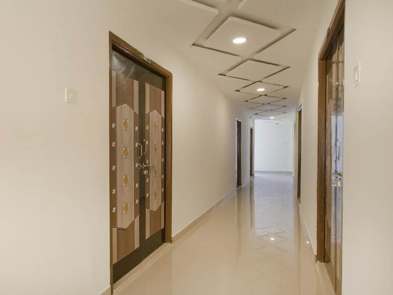 Hotel Oyo 13062 Kamala Residency-inn