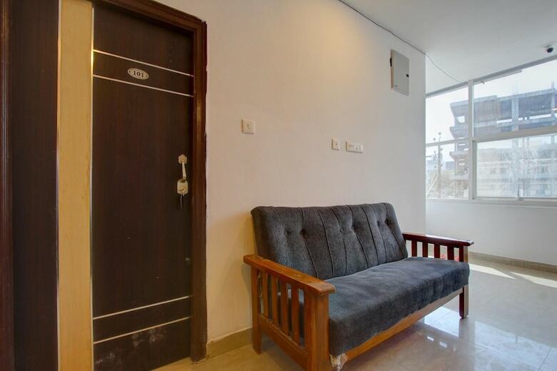 Apartamentos Oyo 11670 Hotel Vishnu Priya Residency