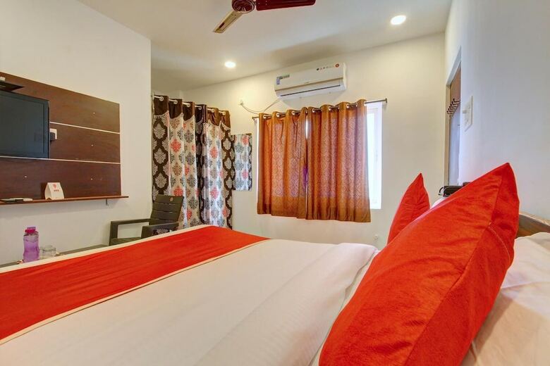 Apartamentos Oyo 11670 Hotel Vishnu Priya Residency