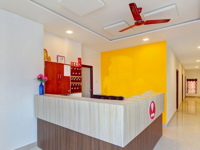 Apartamentos Oyo 11670 Hotel Vishnu Priya Residency