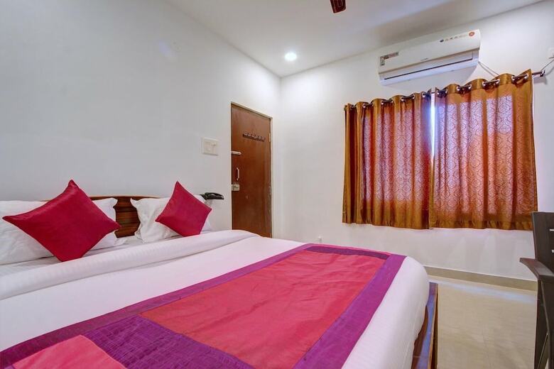 Apartamentos Oyo 11670 Hotel Vishnu Priya Residency