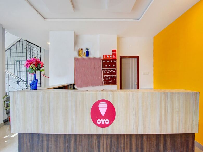 Apartamentos Oyo 11670 Hotel Vishnu Priya Residency
