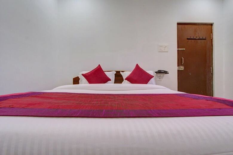 Apartamentos Oyo 11670 Hotel Vishnu Priya Residency