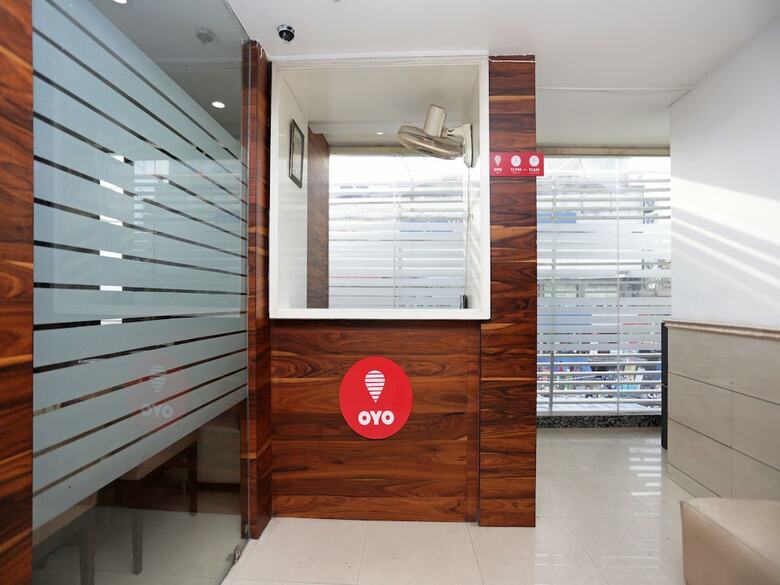 Oyo 13214 Hotel Metro 7x11