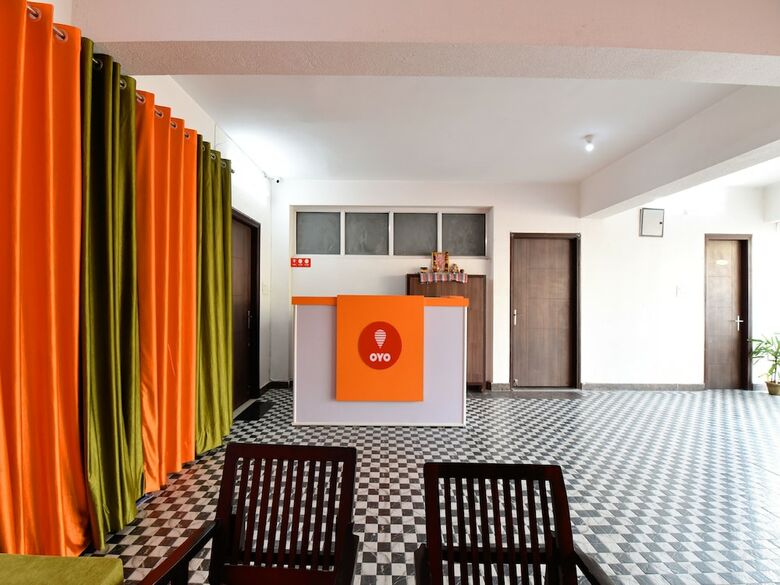 Hotel Oyo 13327 Thousand Cups