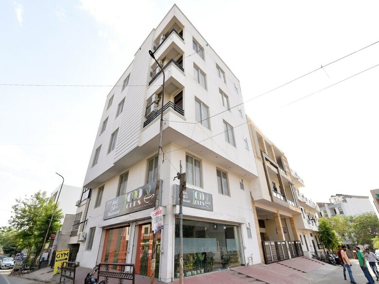 Hotel Oyo 13327 Thousand Cups