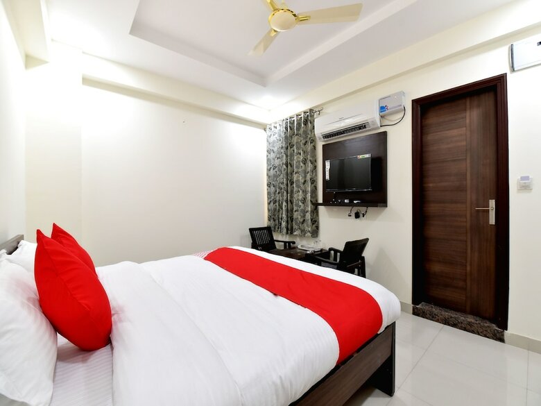 Hotel Oyo 13327 Thousand Cups