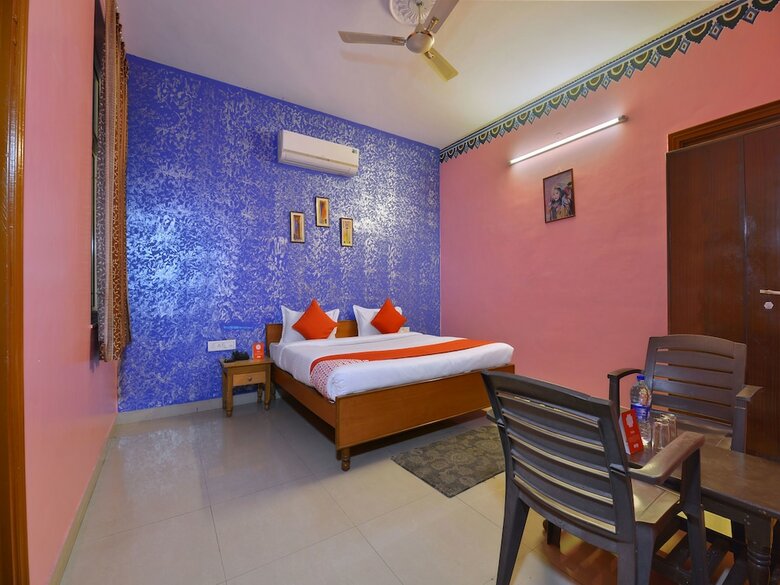 Hotel Oyo 13096 Braj Haveli