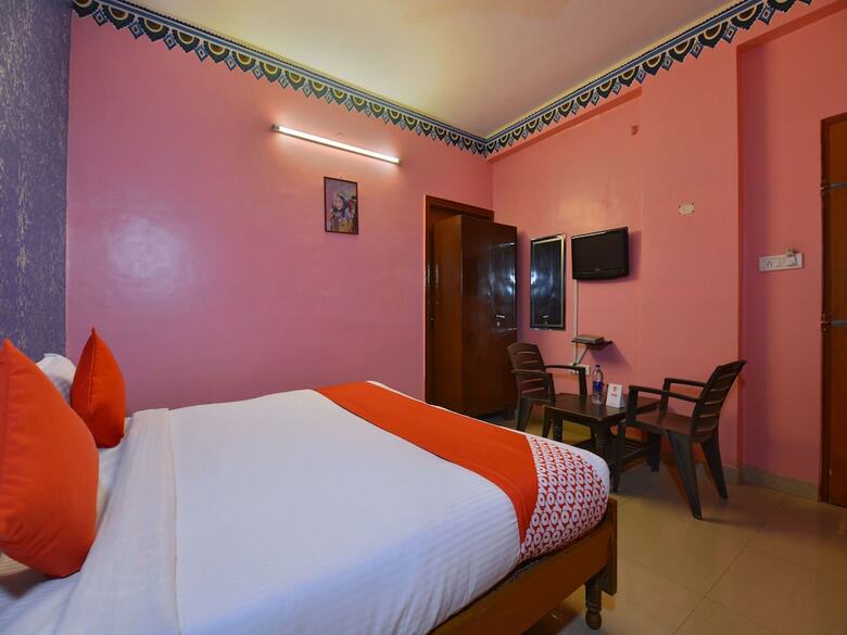Hotel Oyo 13096 Braj Haveli