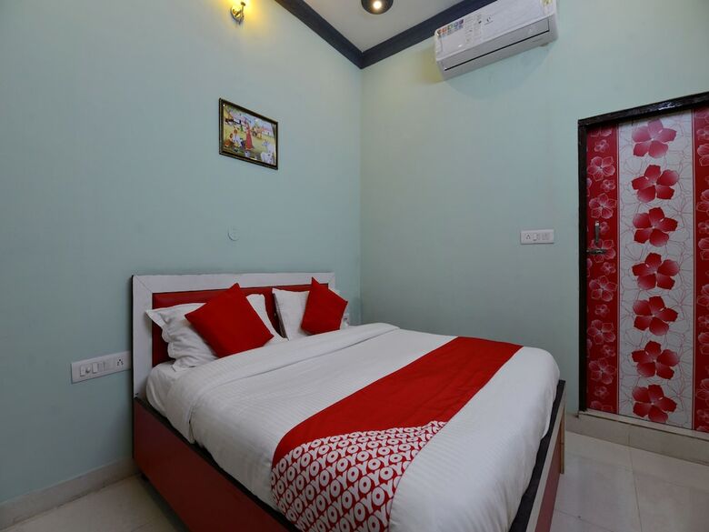 Oyo 12505 Hotel Mj