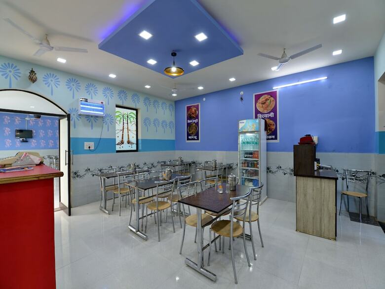 Oyo 12505 Hotel Mj
