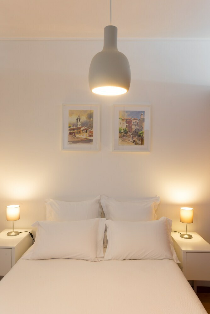 Figueiroa Apartments