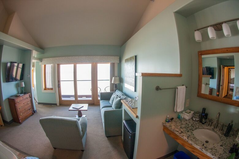 Hotel Blue Wave Inn