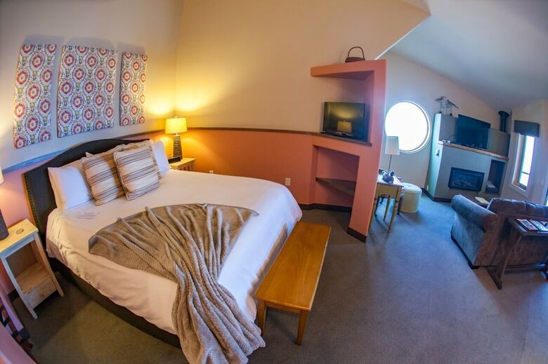 Hotel Blue Wave Inn