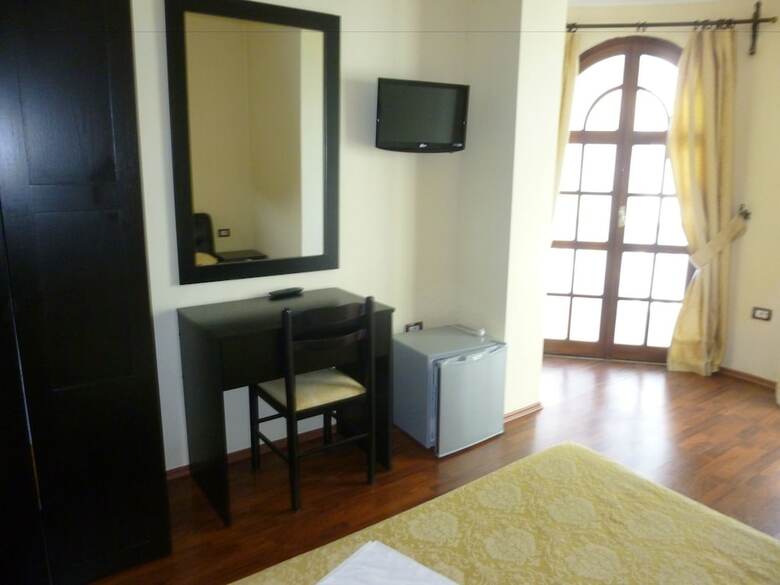 Hotel Il Conte Di Monte Cristo
